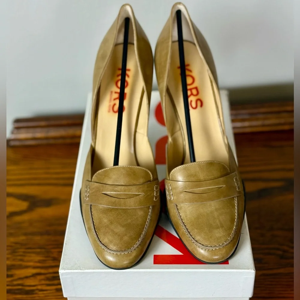 KORS Michael Kors Y2K Tan Leather Penny Loafer Rubber Sole Pump Heels Size 10M